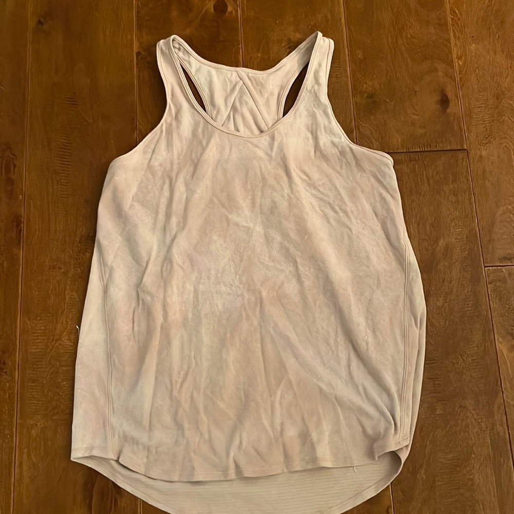 Lululemon pink tie-dye like tank. Cute back.